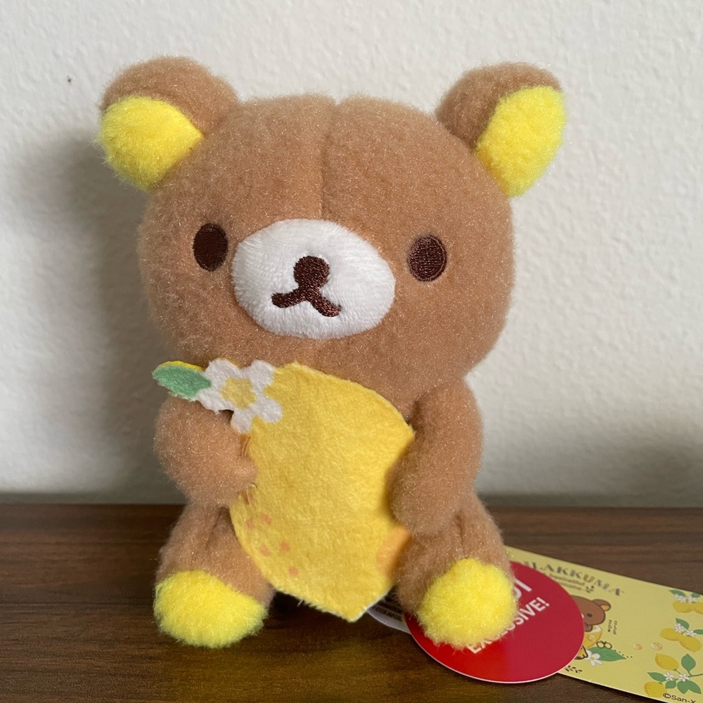 BRAND NEW 6 Inch Rilakkuma Holding Lemon Plushie from Round1 NWT